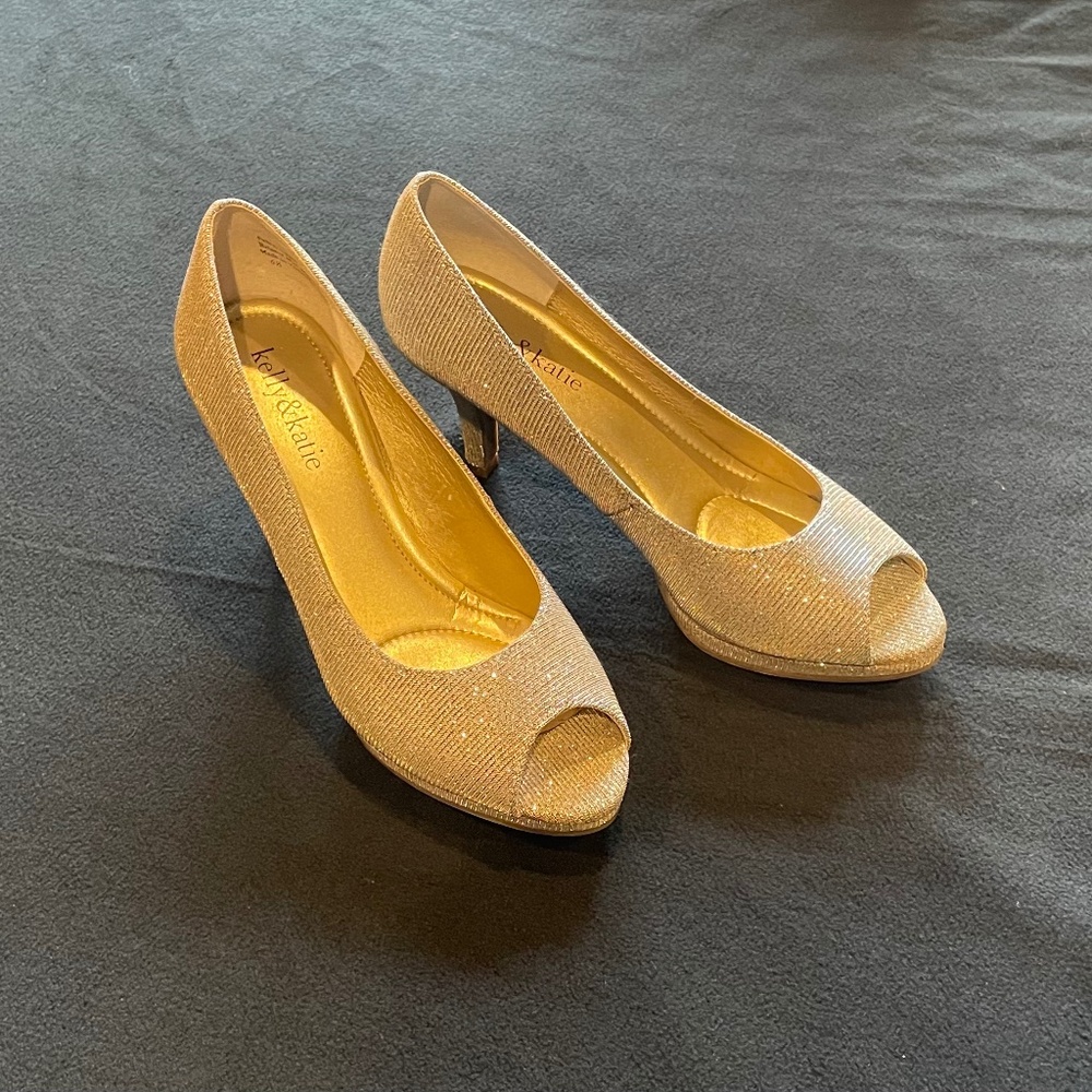 Sz 6.5 Shimmery silver-gold heels for prom or wedding